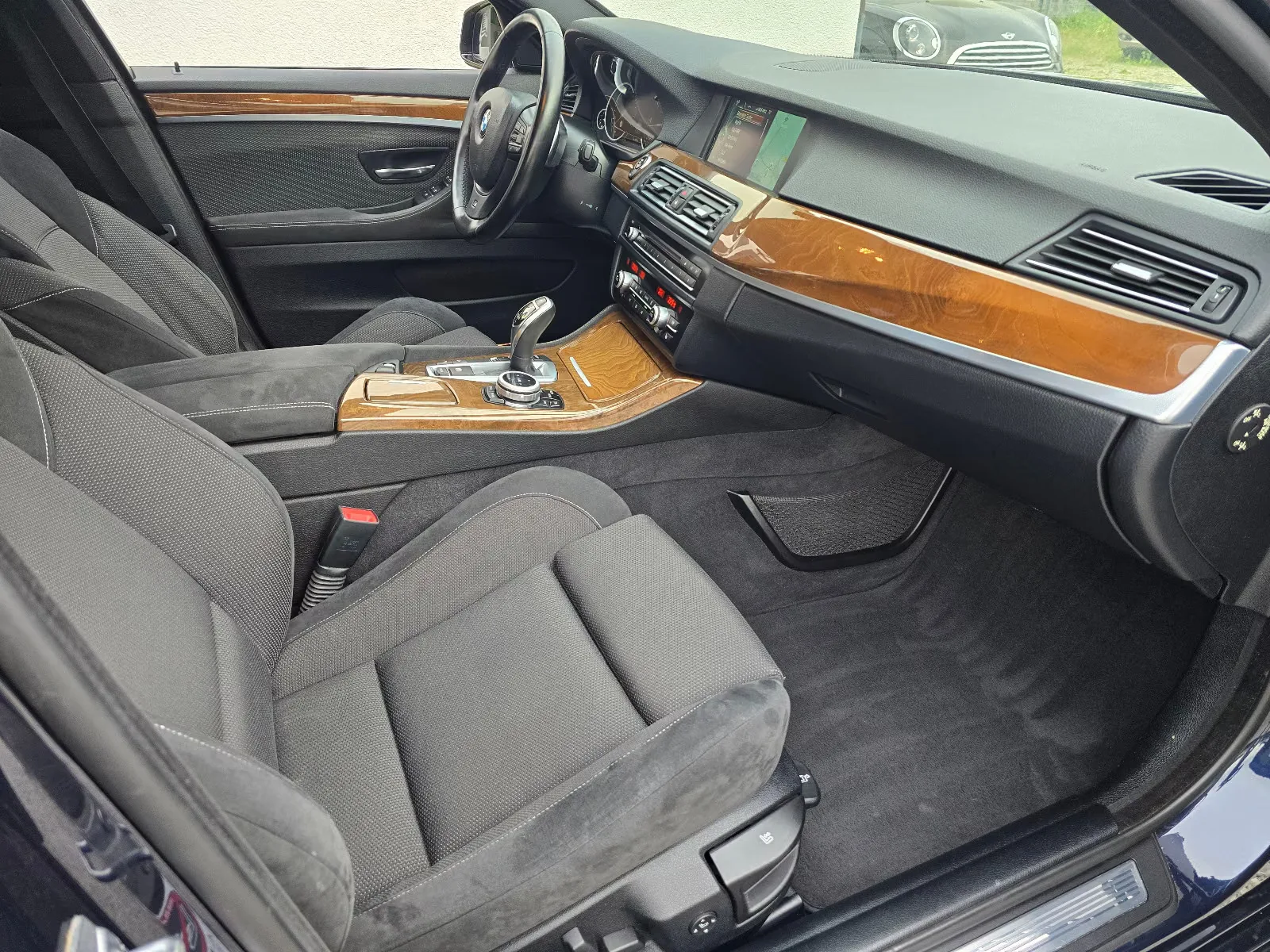 BMW 535d xDrive Touring 313 ch Pack M • Head-up • GPS Pro • Bi-Xénon • Hayon électrique