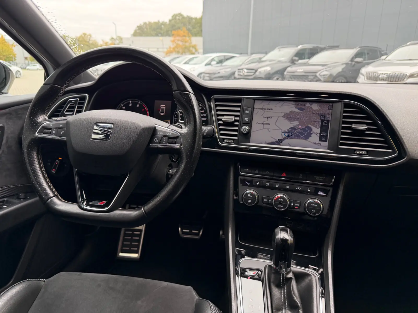 SEAT LEON CUPRA - 300 CV - ALCANTARA - BVA - ÉCHAPPEMENT SPORT