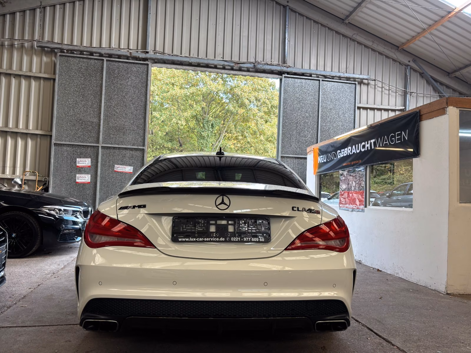 Mercedes CLA 45 AMG 4MATIC 381 ch • Pack Carbone AMG • DCT • Cuir • GPS • Sièges sport • Jantes 19"