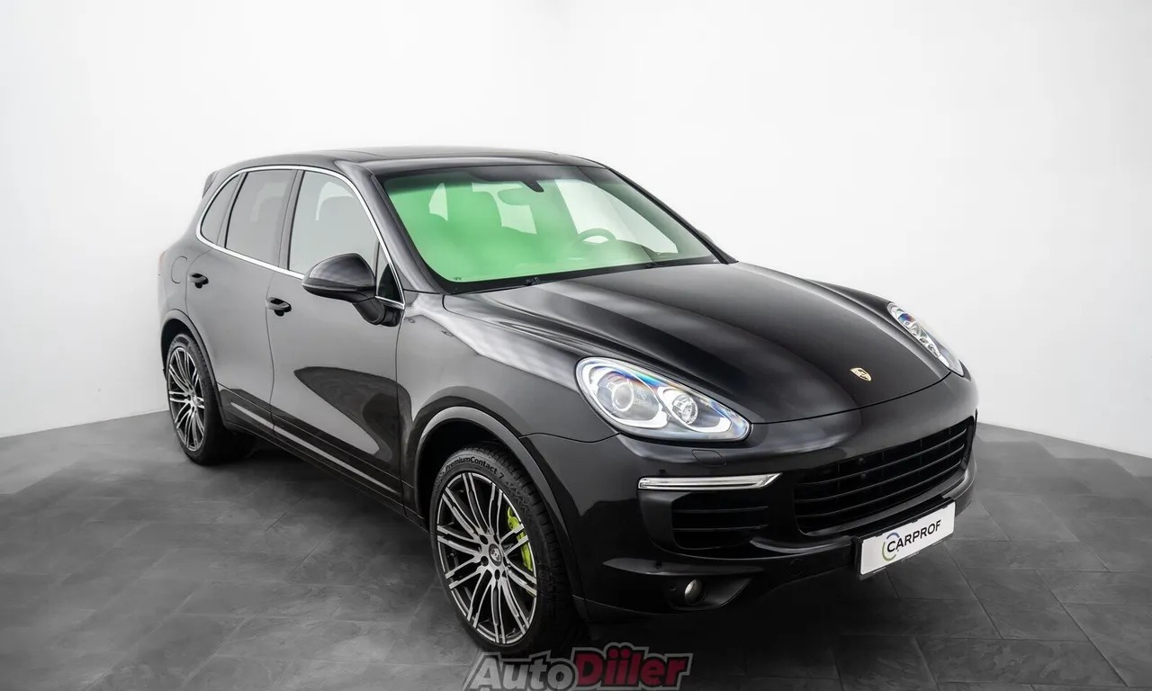PORSCHE CAYENNE HYBRIDE 416CH - BVA - TOIT OUVRANT PANORAMIQUE - 180.000 KMS