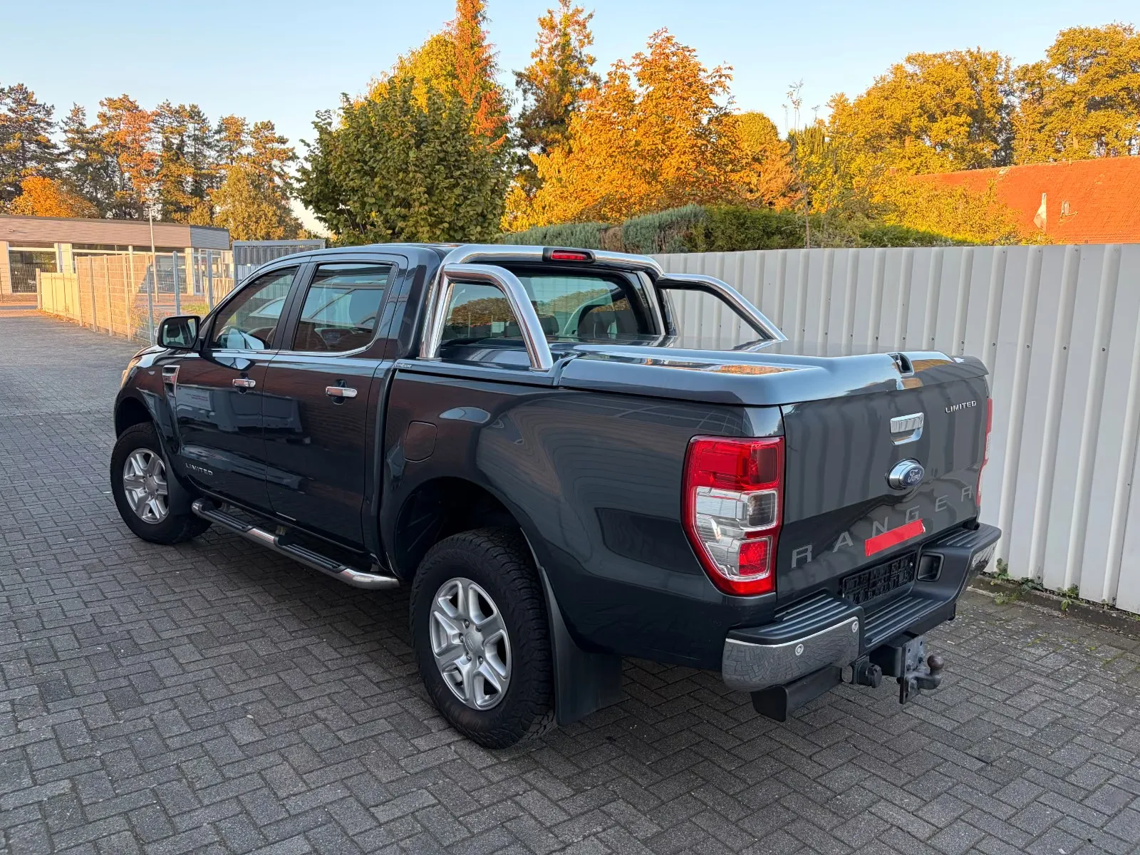FORD RANGER LIMITED DOPPELKABINE 4X4*3,2 L TÜV 6-28* | BVM