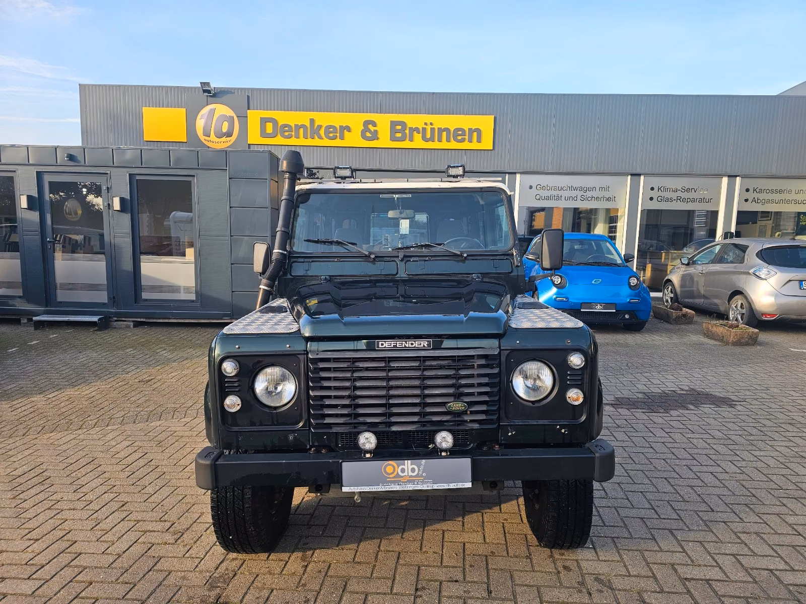 LAND ROVER DEFENDER 110 TD5 STATION WAGON