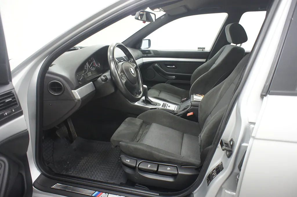 BMW 525i TOURING e39 192 ch BVA M SPORT 4X2 - 219000 km