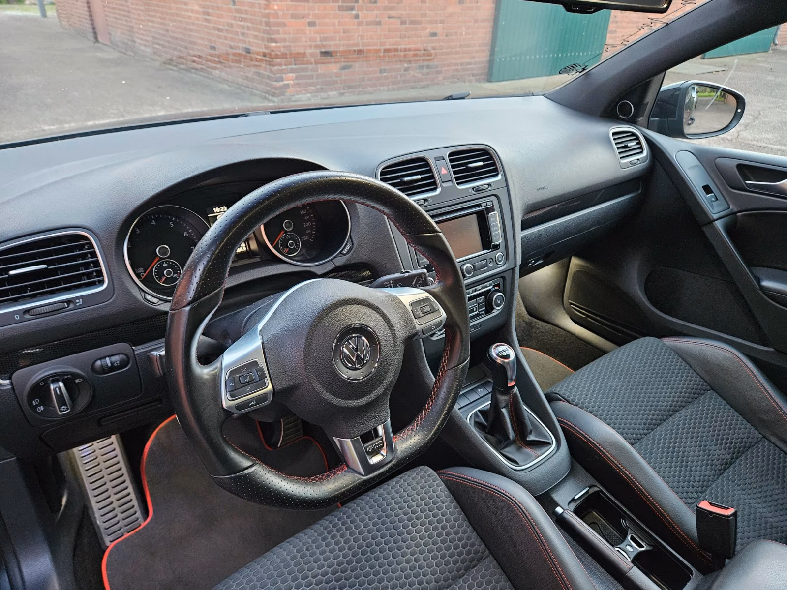 VOLKSWAGEN GOLF GTI 235CH EDITION 35