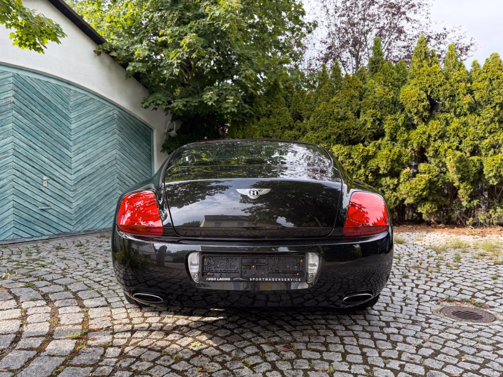 Bentley Continental GT W12 6.0 560 ch • Boîte auto • 4x4 • Cuir beige • GPS