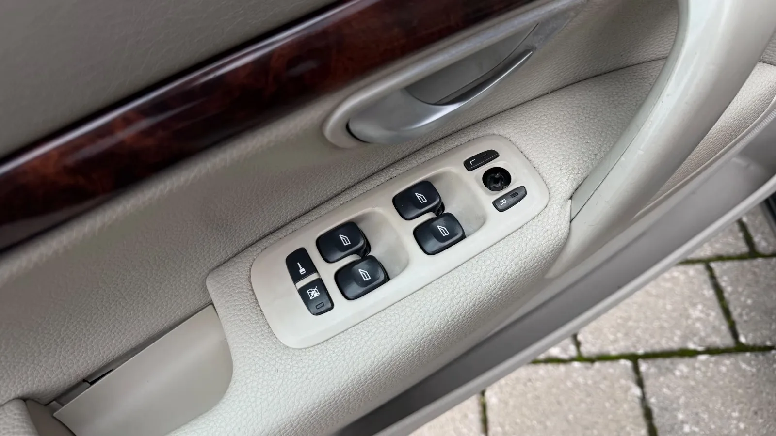 VOLVO S80 - 2.9l - 196 CV - EXECUTIVE - BVA
