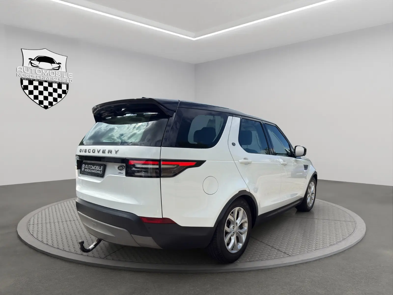 Land Rover Discovery 5 Si6 3.0 V6 SE | 340 ch | BVA | Suspension pneumatique | Cuir | Régulateur adaptatif | Sièges chauffants | Attelage