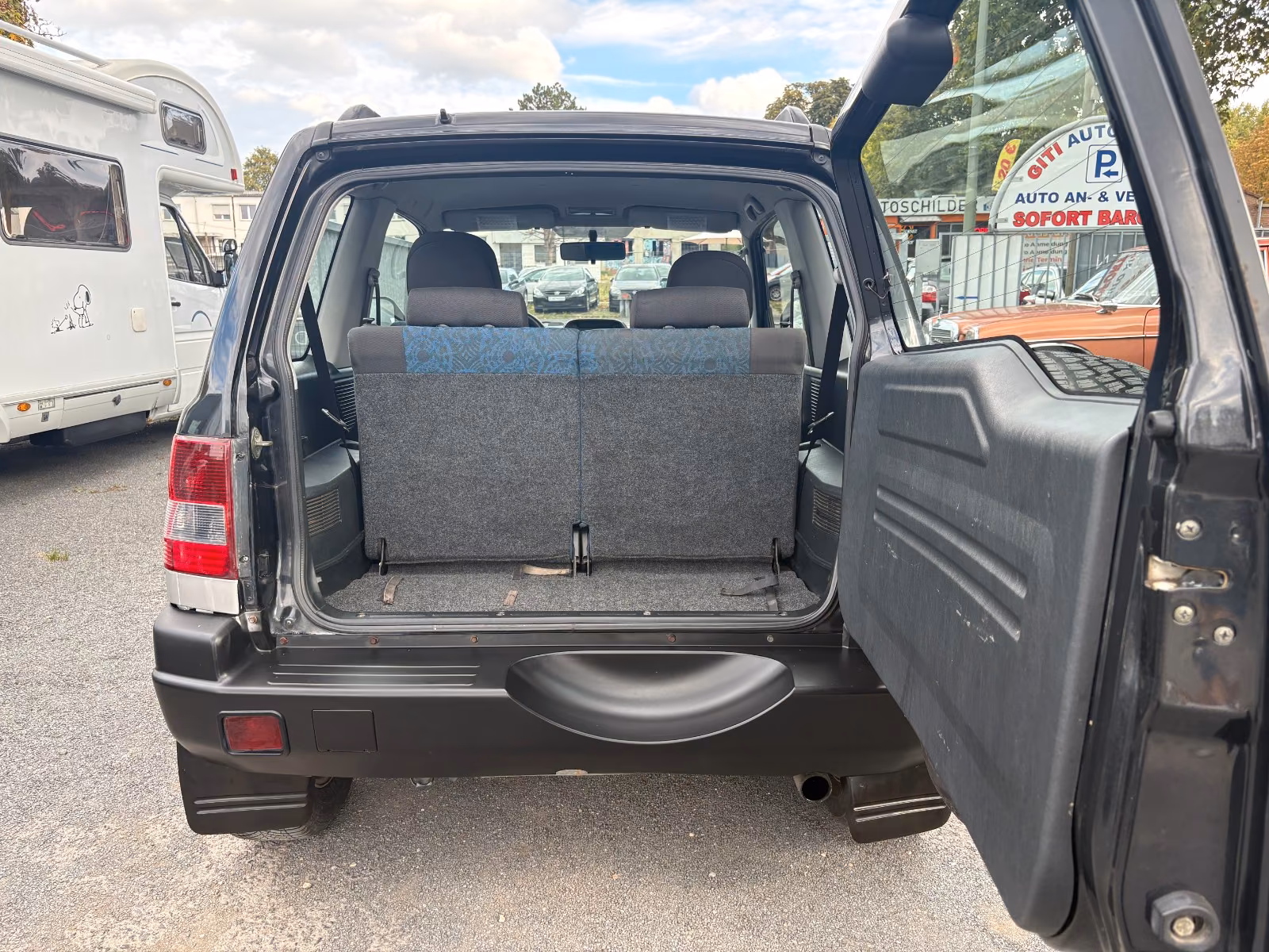 Mitsubishi Pajero Pinin 1.8 GDI 120 ch 4x4 Confort • 3 portes • Clim • Barres de toit