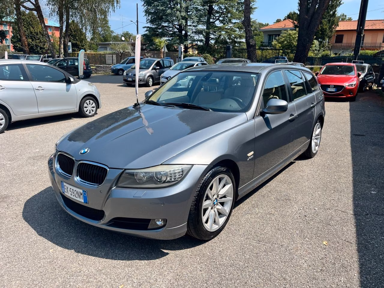 BMW 330 BMW 320 330D CAT XDRIVE TOURING FUTURA | 184 ch | 4X4 | BVA
