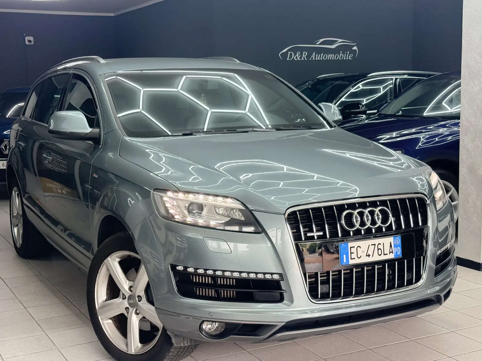 Audi Q7 3.0 V6 TDI quattro S-line | 239 ch | BVA | Cuir et Alcantara | Feux directionnels | Sièges électriques | Régulateur de vitesse