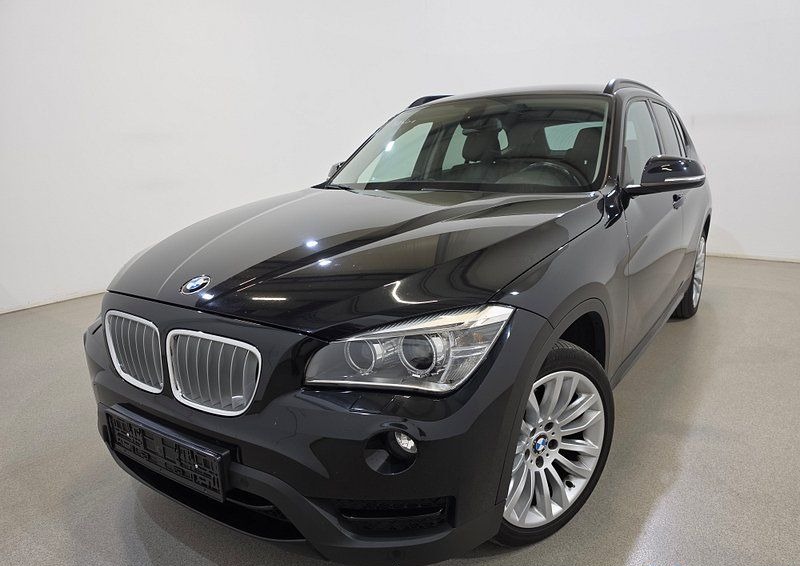 BMW X1 sDrive18d 143 ch • Boîte auto • Cuir brun • GPS • Bi-Xénon • Radars AV/AR