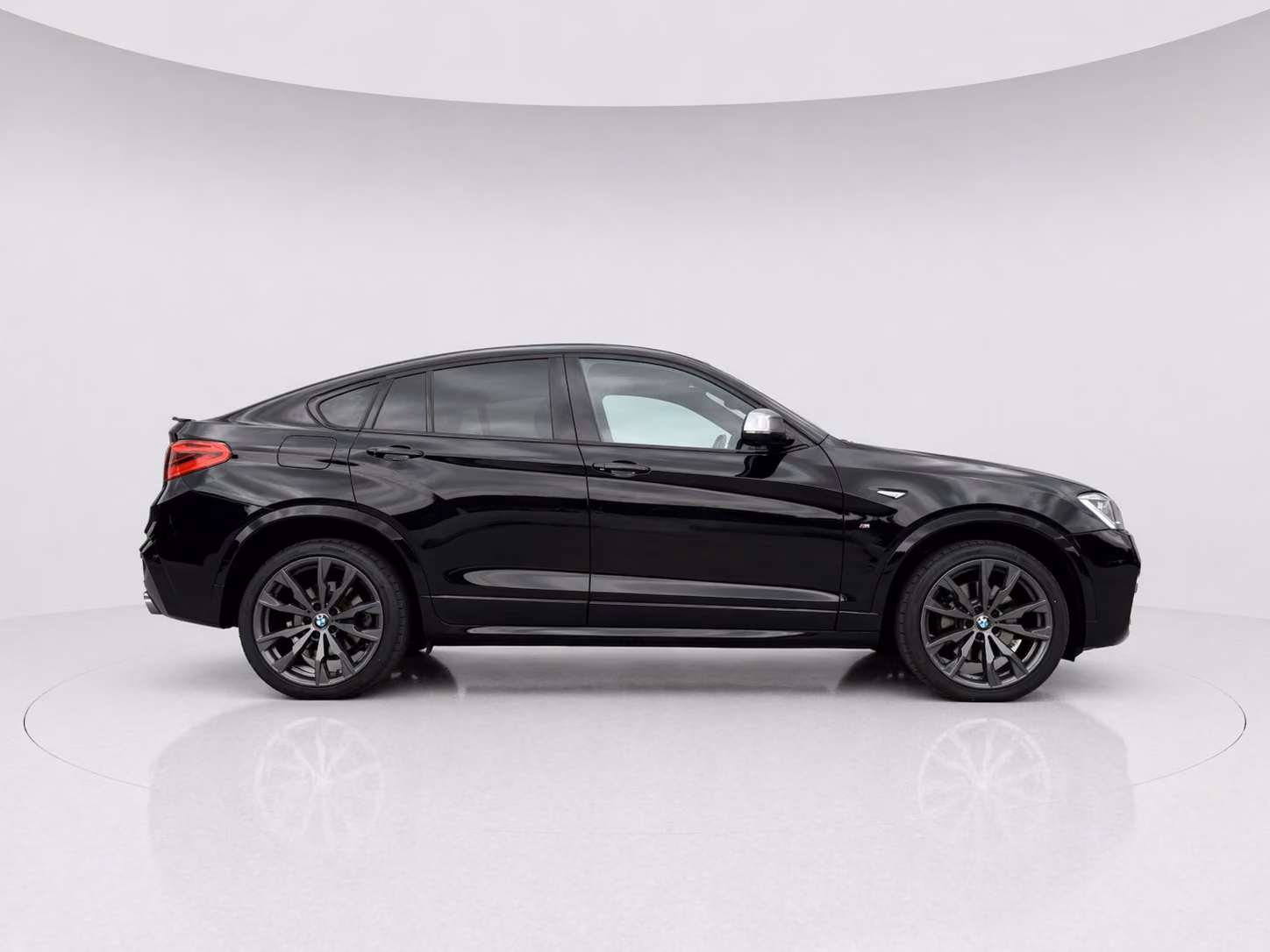 BMW X4 M40i 3.0 6 CYLINDRES 360 CH – XDRIVE – BVA – 1ÈRE MAIN – HUD – CAMÉRAS 360° – CUIR – 112 000 KM