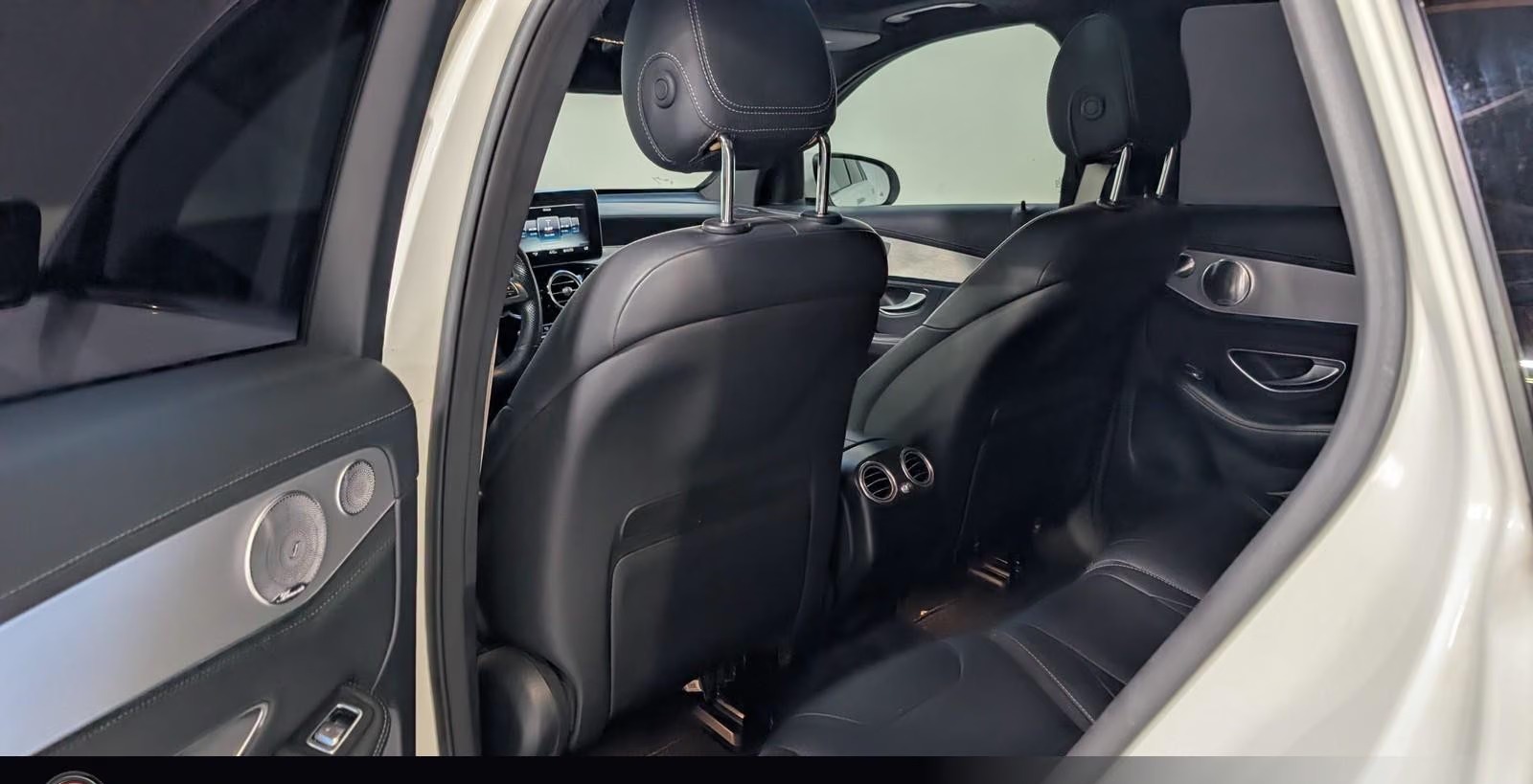 Mercedes-AMG GLC 63 S AMG 4MATIC+ V8 510 ch • Toit pano • Burmester • Cuir Nappa • Sièges ventilés • Attelage