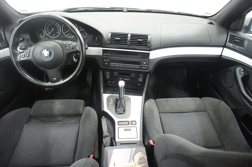 BMW 525i TOURING e39 192 ch BVA M SPORT 4X2 - 219000 km
