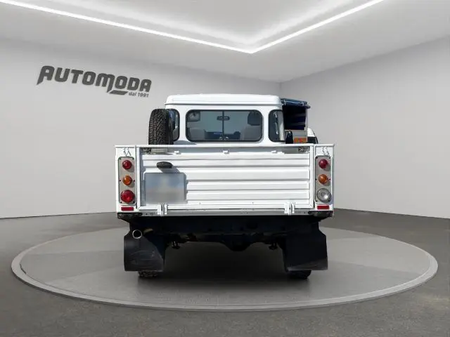 Land Rover Defender 110 2.2 TD4 Pick-up | 122 ch | BVM | Direction assistée | Verrouillage centralisé