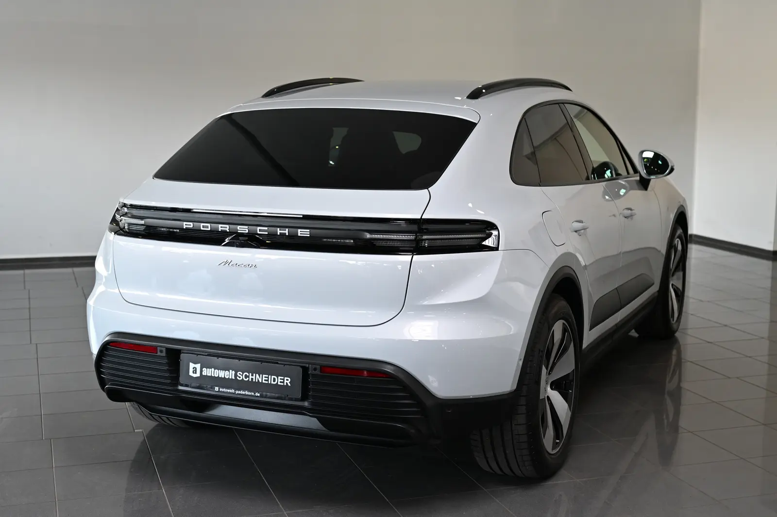 PORSCHE MACAN - ELECTRIC 100 KWH - 360 CV - BVA