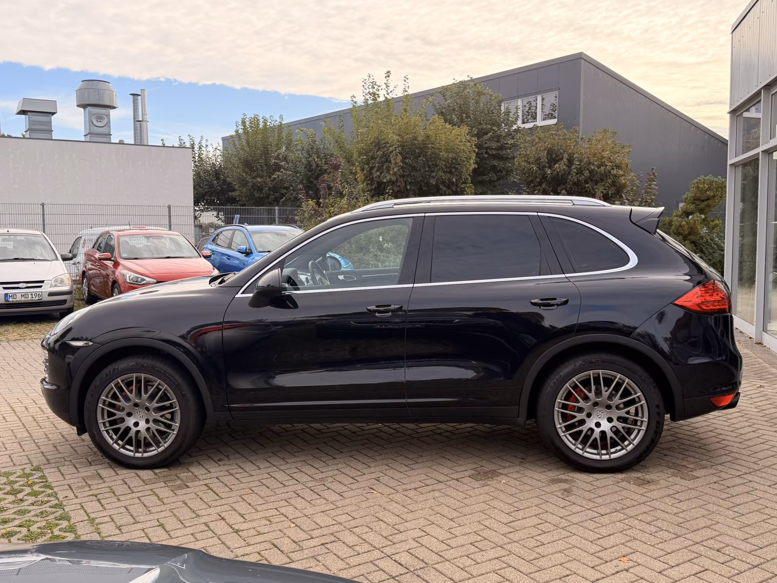 PORSCHE CAYENNE 3.6 V6 299ch TIPTRONIC 4x4 - SUSPENSION PNEUMATIQUE - CHAUFFAGE AUXILIAIRE - TOIT OUVRANT - ATTELAGE - JANTES 20"