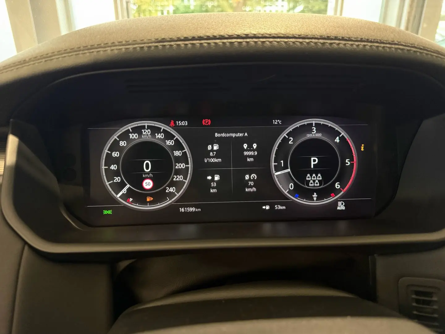Land Rover Discovery 5 TD6 HSE | 258 ch | BVA | 7 places | Toit ouvrant | Suspension pneumatique | Affichage tête haute | Chauffage auxiliaire