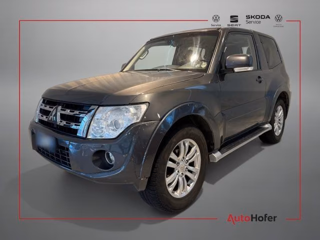 Mitsubishi Pajero 3.2 DI-D Intense 3 portes | 200 ch | BVM | Intérieur cuir | Phares xénon | Attelage | Bluetooth