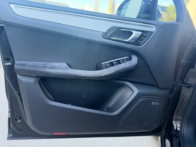 Porsche Macan GTS | 360 ch | BVA | Toit panoramique | Suspension pneumatique | Bose | Échappement sport | Sièges ventilés