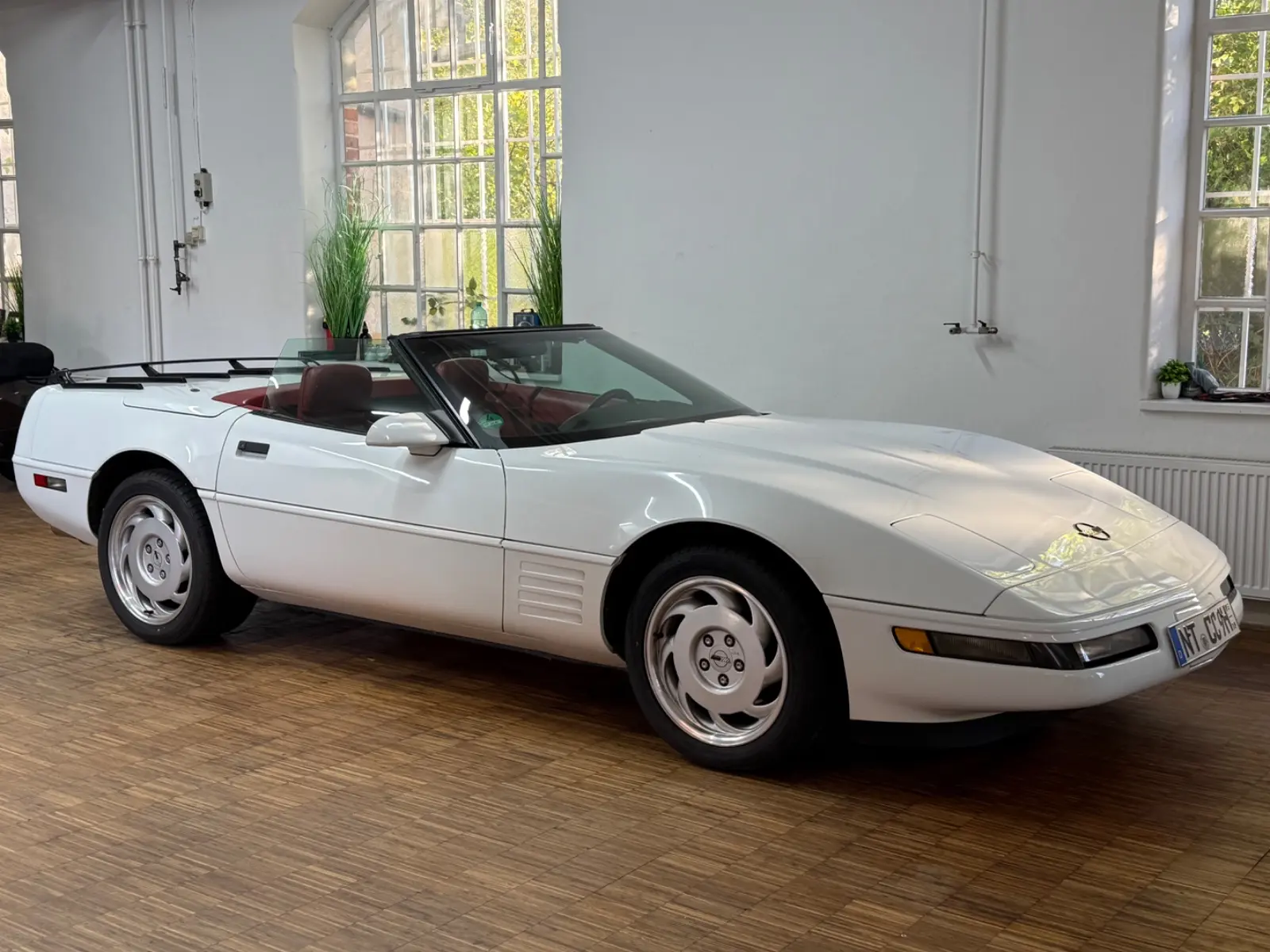 CHEVROLET CORVETTE C4 CABRIOLET 5.7 V8 299ch BVM6 - CUIR RECARO - CLIMATISATION - ÉCHAPPEMENT SPORT - VÉHICULE DE COLLECTION