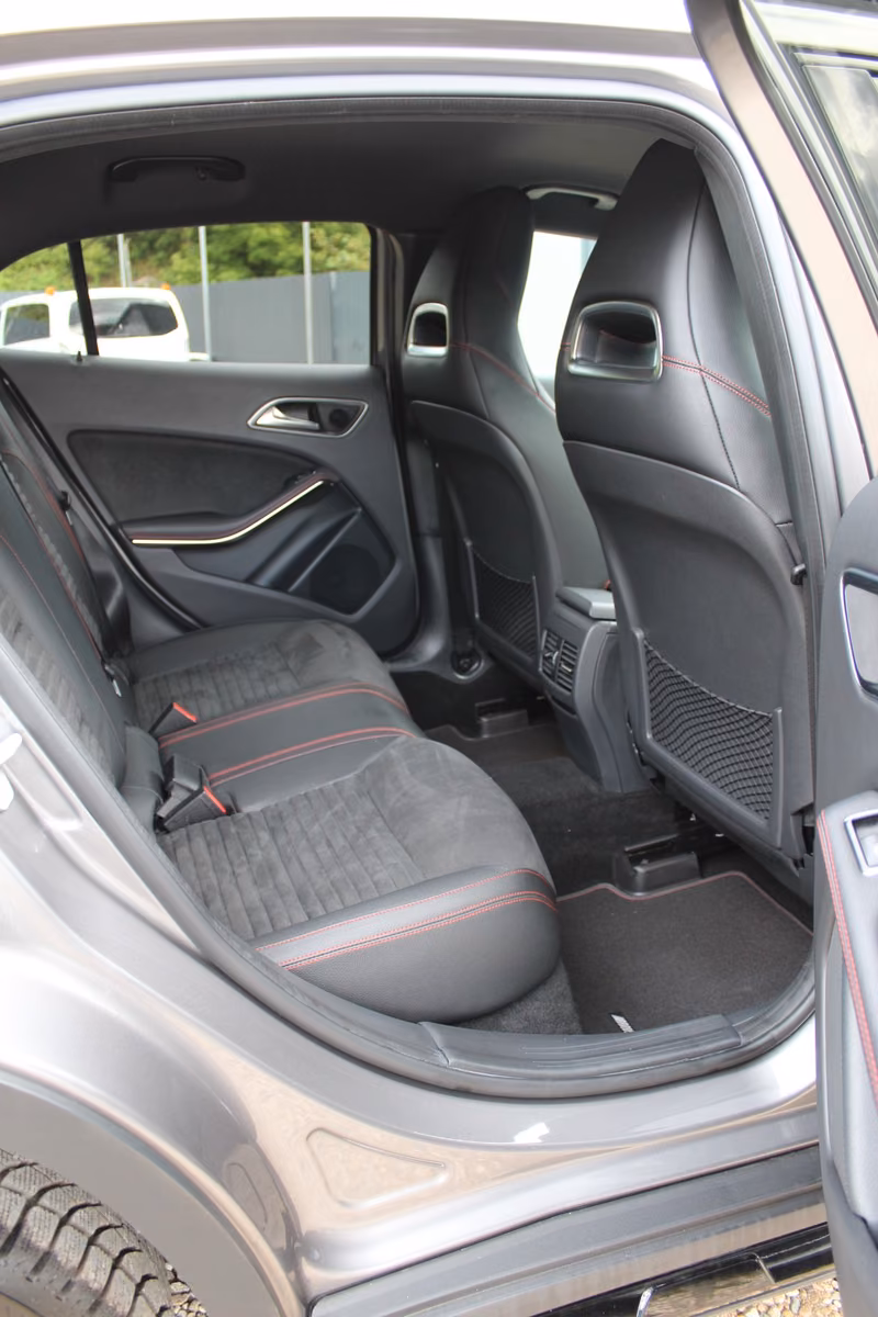 MERCEDES-BENZ GLA 200 156CH AMG LINE