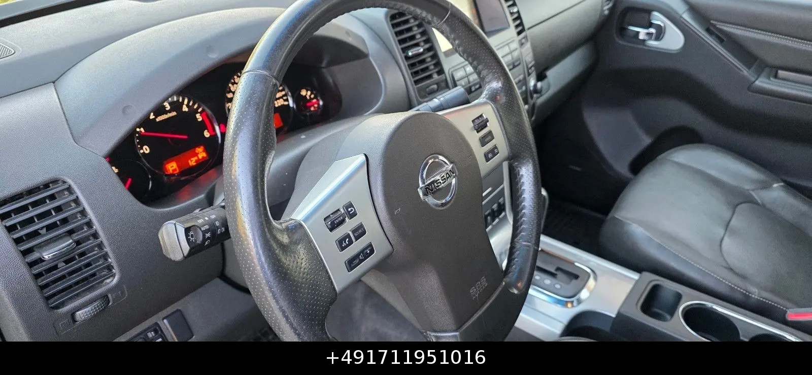 Nissan Navara 3.0 V6 dCi Double Cab LE | 231 ch | BVA | Hard top | Cuir | Toit ouvrant | GPS | Attelage