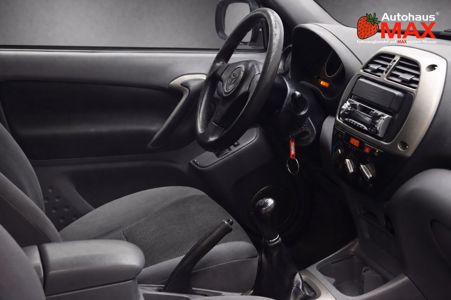 TOYOTA RAV4 1.8 VVT-i 125ch - CLIMATISATION - ATTELAGE AMOVIBLE - RÉGULATEUR DE VITESSE - JANTES ALLIAGE