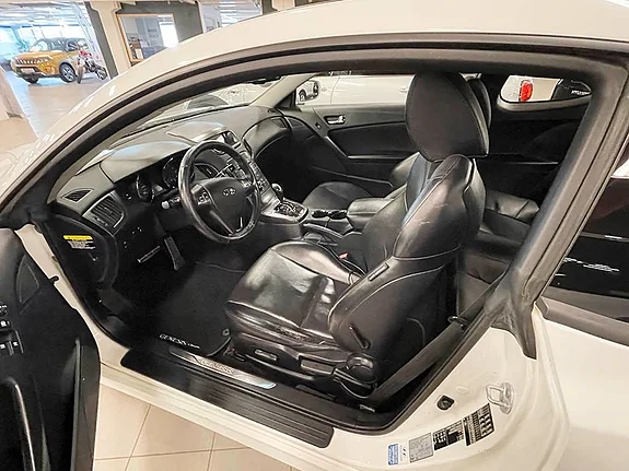 HYUNDAI GENESIS COUPÉ 3.8 V6 303 CH – BVA – PROPULSION – CUIR – 88 000 KM