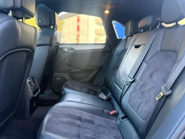 Porsche Macan GTS | 360 ch | BVA | Toit panoramique | Suspension pneumatique | Bose | Échappement sport | Sièges ventilés