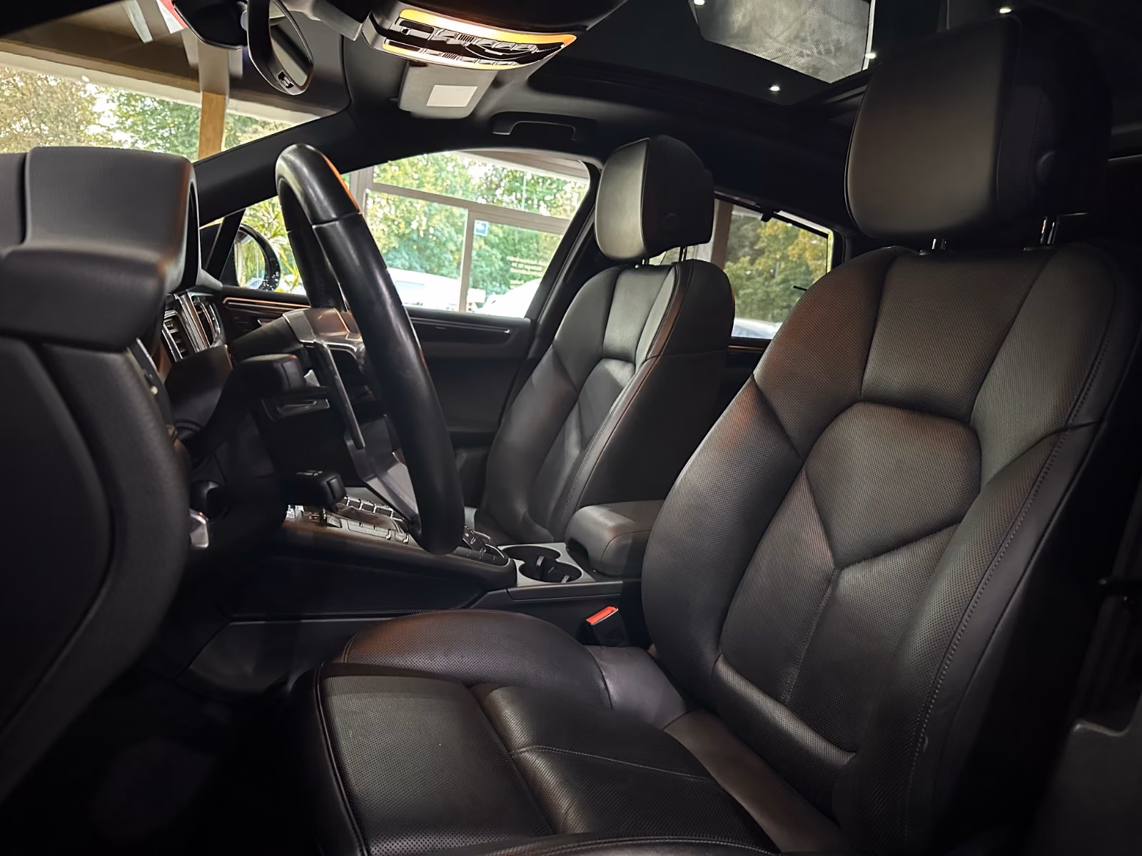 PORSCHE MACAN S / PANORAMA /  / CAMÉRA / BOSE | 340 ch | 4X4 | BVA | HAYON ÉLECTRIQUE | PACK SPORT | RÉGLAGE ÉLECTRIQUE DES SIÈGES AVEC FONCTION MÉMOIRE
