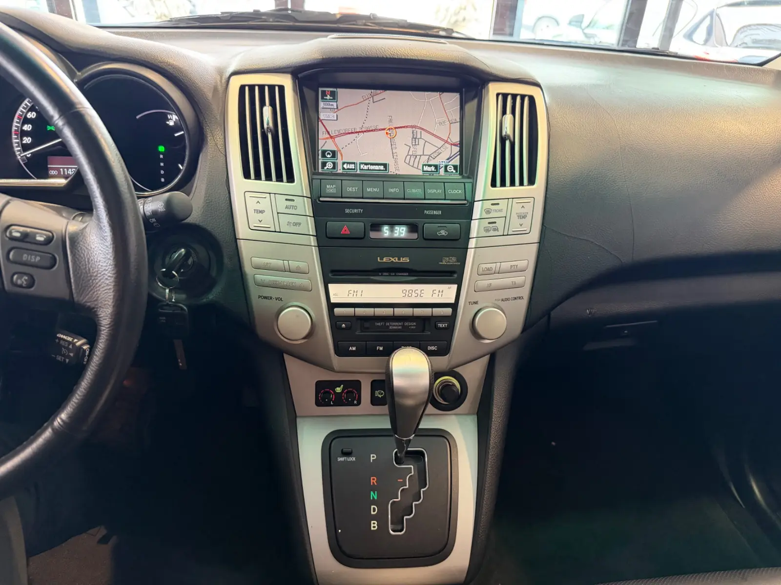 Lexus RX 400h | 272 ch | BVA | Cuir | Toit ouvrant | GPS | Xénon | Sièges chauffants à mémoire