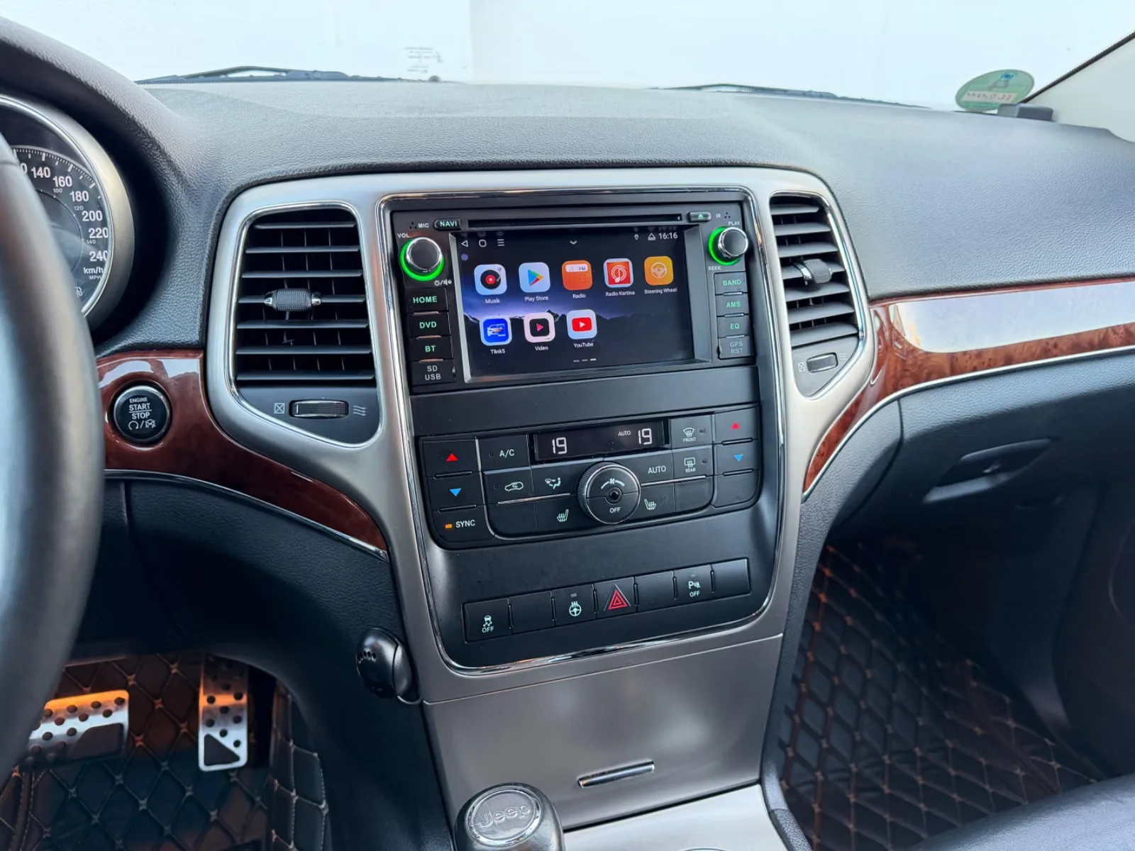 JEEP GRAND CHEROKEE 3.0 CRD LIMITED | 241 ch | 4X4 | BVA | HAYON ÉLECTRIQUE | RÉGLAGE ÉLECTRIQUE DES SIÈGES AVEC FONCTION MÉMOIRE | VOLANT EN CUIR