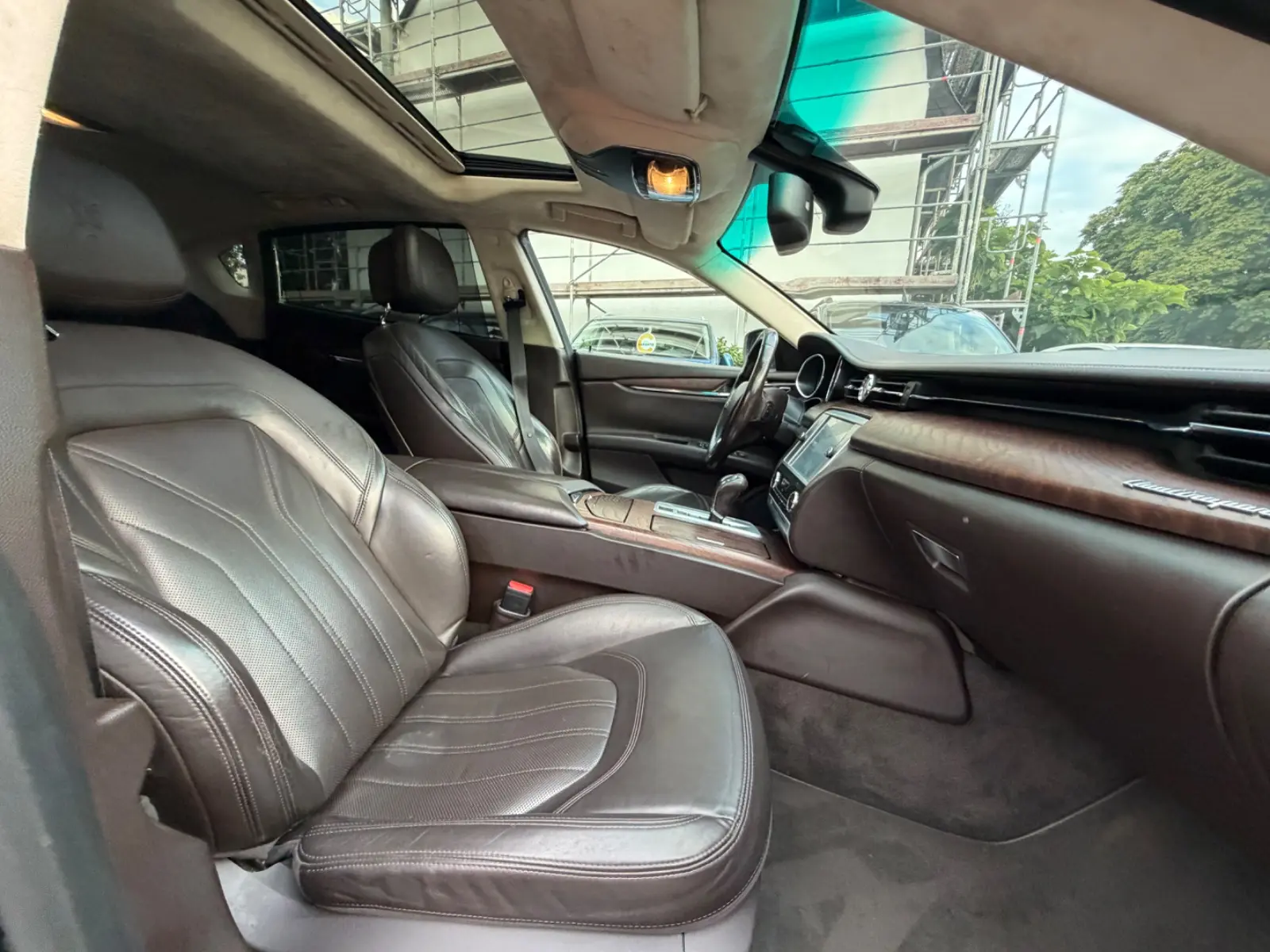 Maserati Quattroporte 3.0 V6 Diesel | 275 ch | BVA | Cuir | Toit ouvrant | Caméra | GPS | Sièges chauffants