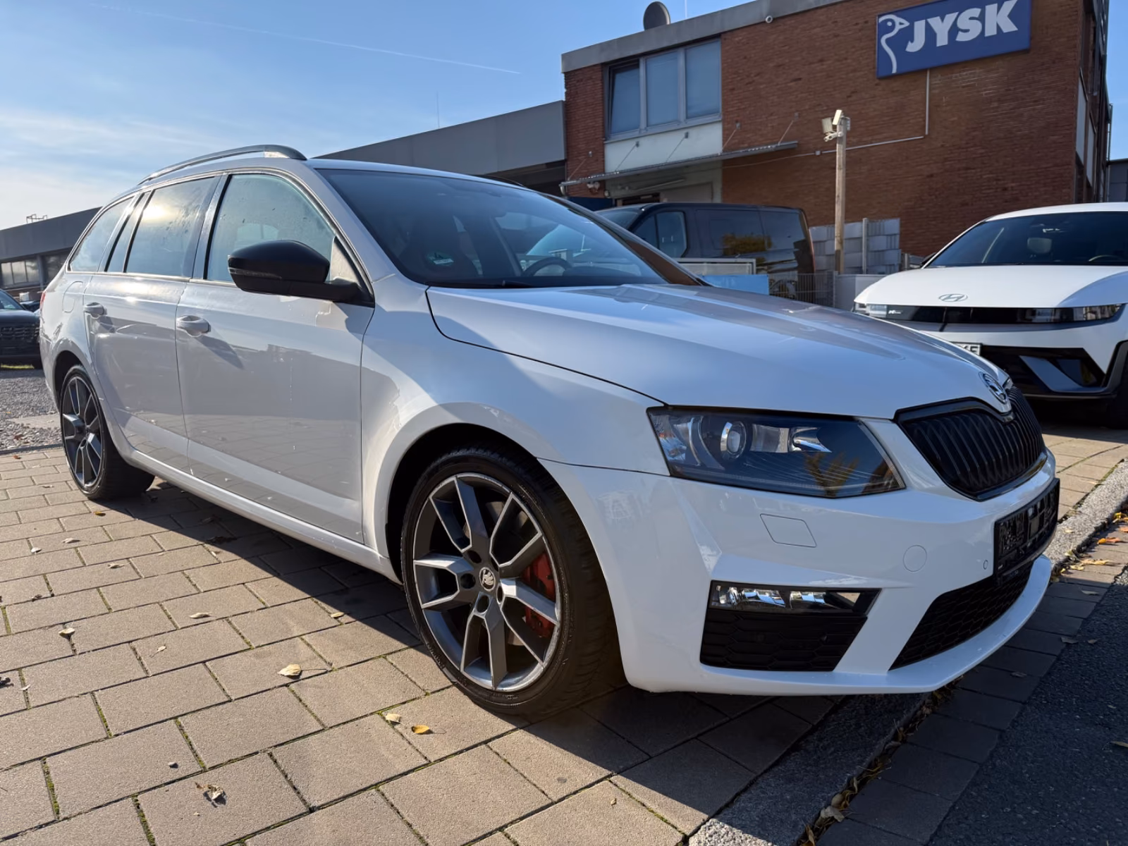 SKODA OCTAVIA COMBI RS 220CH - BVM - HAYON ÉLECTRIQUE - PACK SPORT - 127.450 KMS