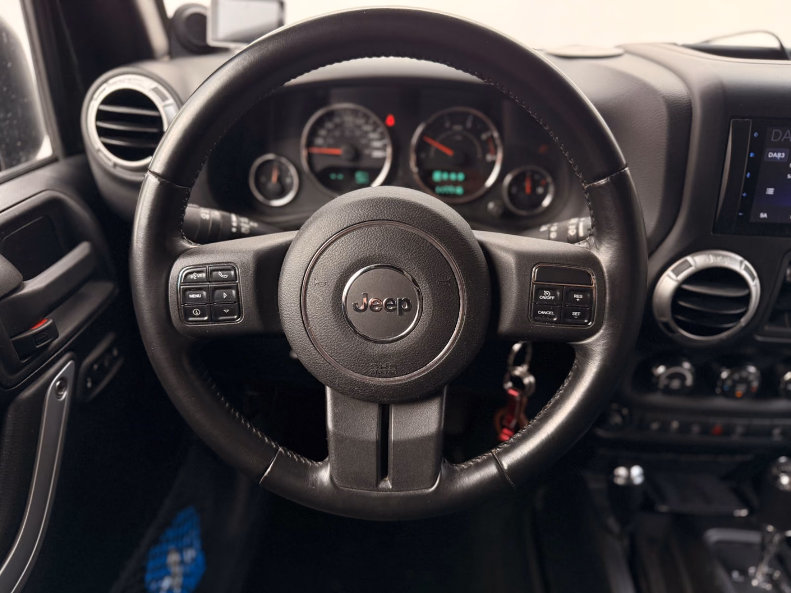 JEEP WRANGLER SAHARA 200CH 4X4