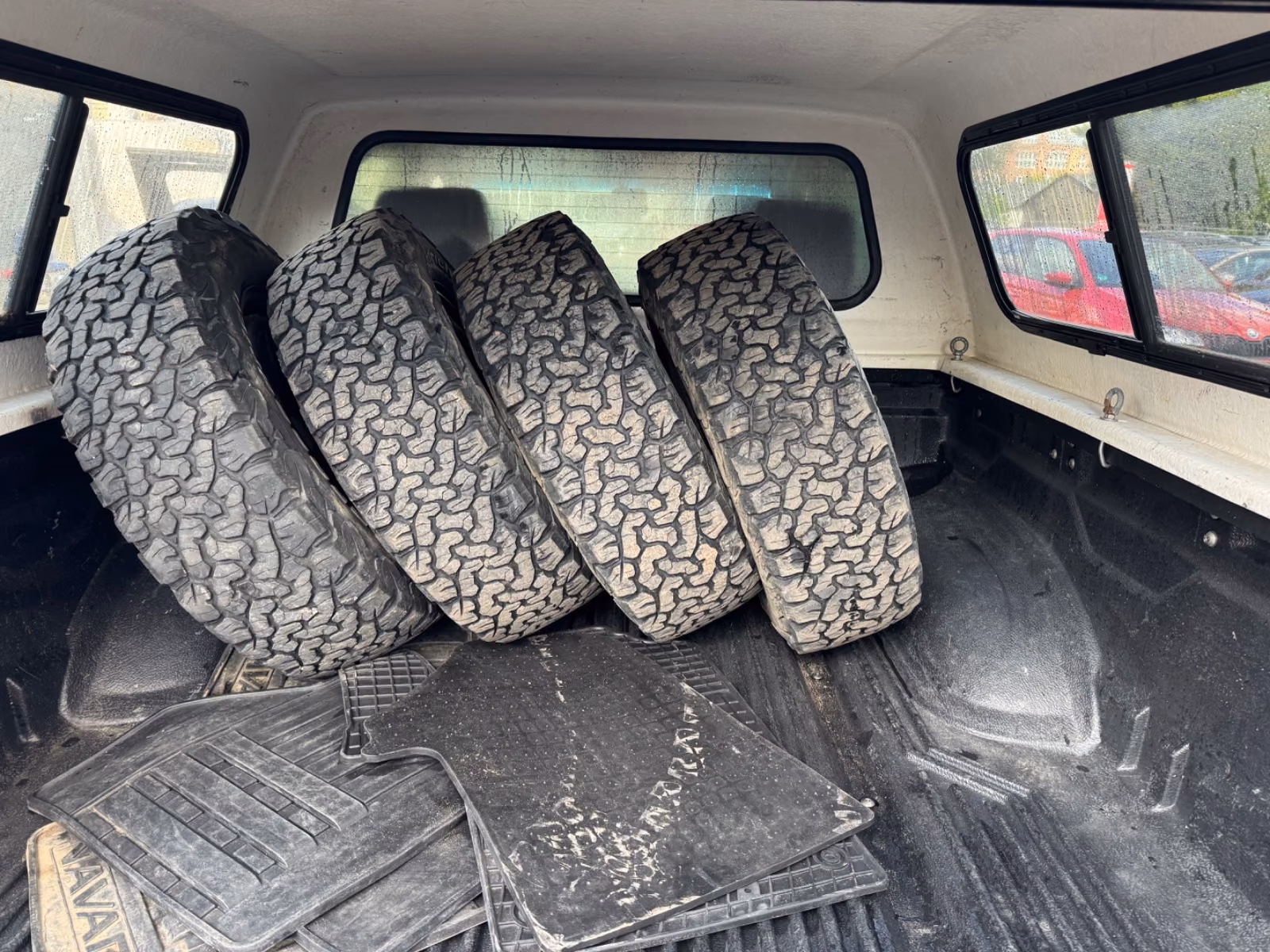 NISSAN NAVARA 2.5 DCI 190 CH – 4X4 – DOUBLE CABINE – CUIR – GPS – ATTELAGE – 150 000 KM