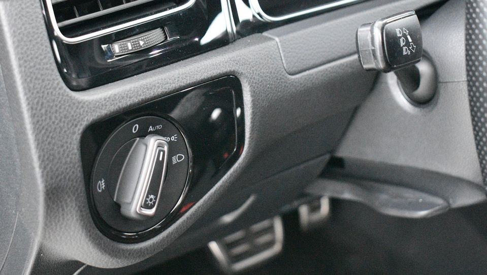 Volkswagen Golf GTI TCR Virtual Cockpit 1ere Main 290Ch-12