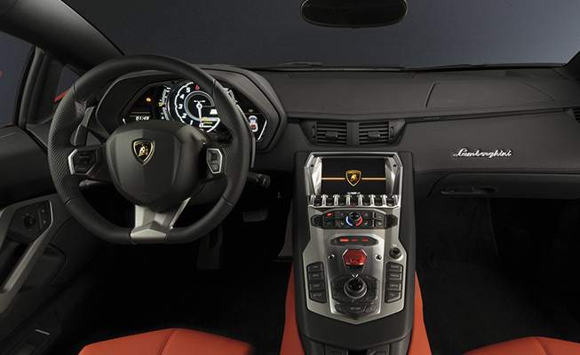 Lamborghini Aventador LP 700-4 2012 vue intérieure