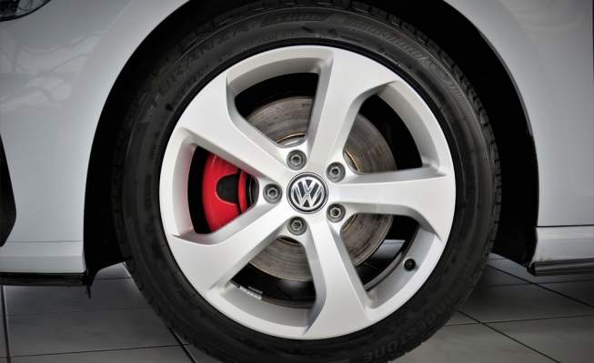 Volkswagen Golf VII GTI 2.0 – Toit ouvrant – 230 ch-11