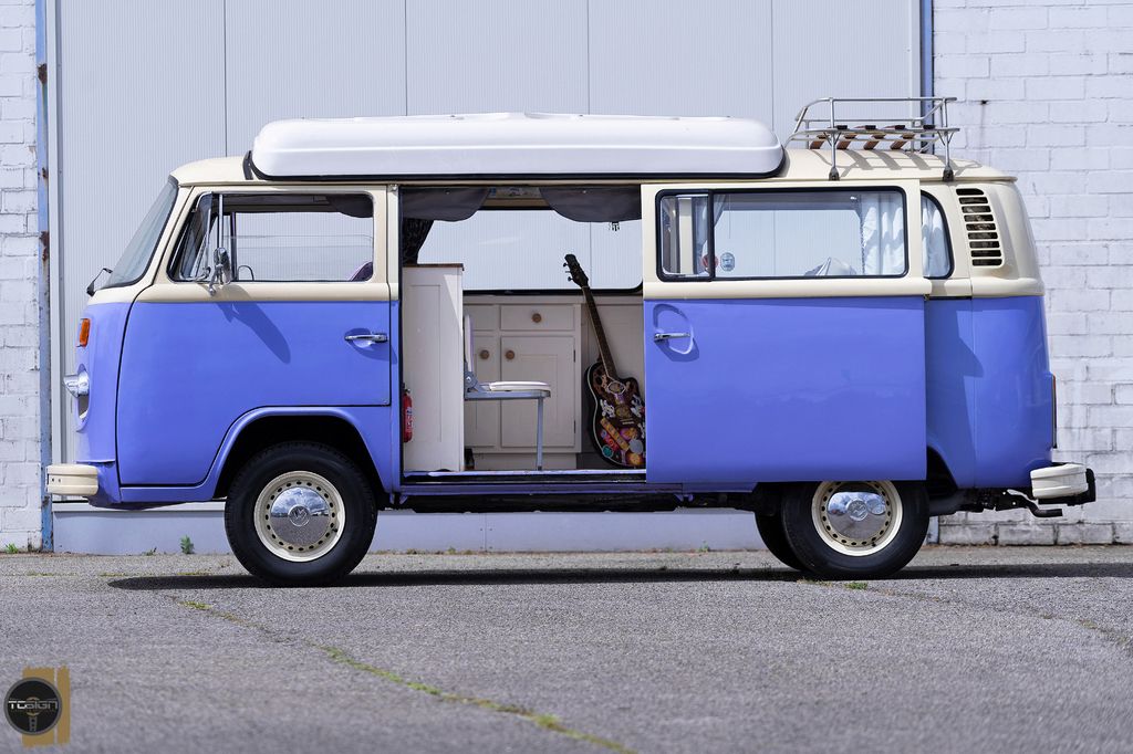 Volkswagen T2 Camper Bus – Nouveau moteur – restauré-0