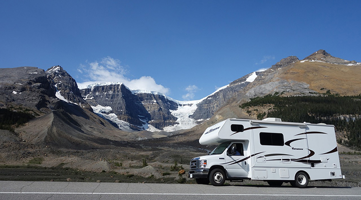 Livraison camping-car par camion