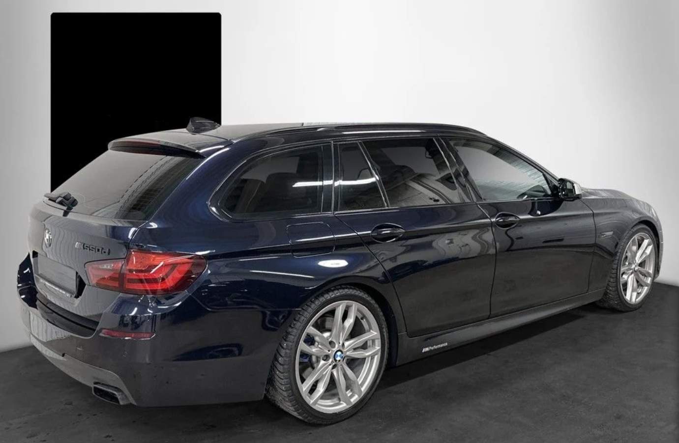 BMW M550d Touring xDrive 3.0l 381ch - M-Sport - M-Performance - Carbone -  Courtage Expert Auto