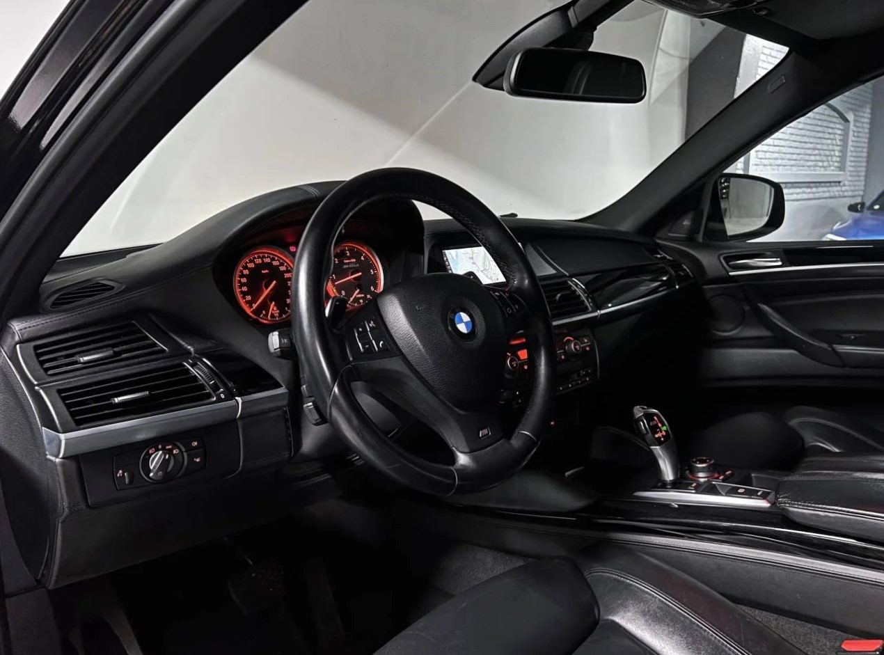 BMW X6 M50d Steptronic 381hp Toit ouvrant / D-Heat / Attelage