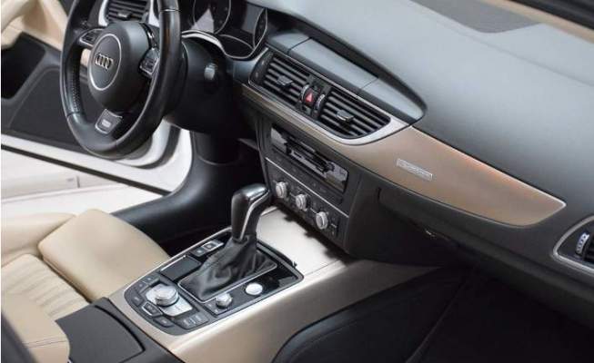Audi A6 allroad quattro 3.0 TDI V6 218ch Sport Edition / Attelage-3