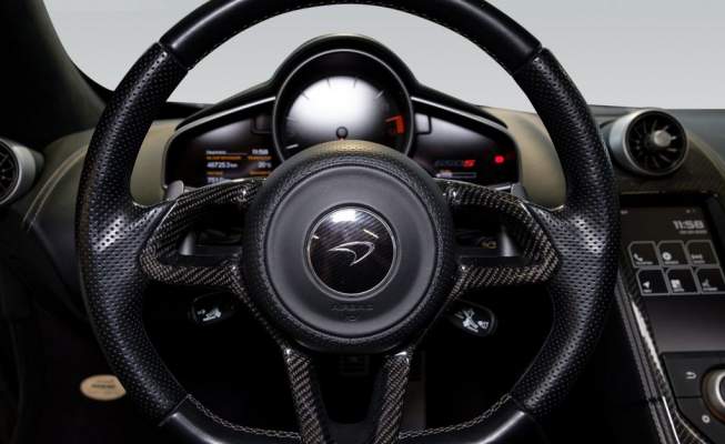 McLaren 650S Spider 3.8 V8 650 ch – Carbon Black-13