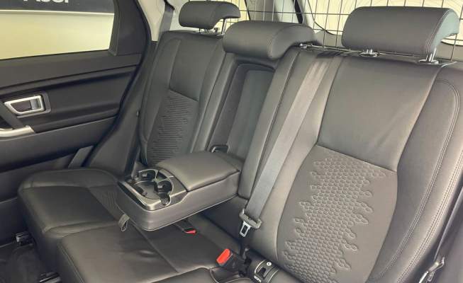 Land Rover Discovery Sport SE 240 ch-23